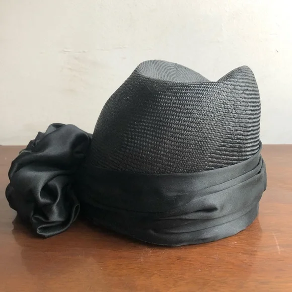 Tia Mazza New York] Vintage 1920’s style Black Sateen Big Flower Corsage hat
